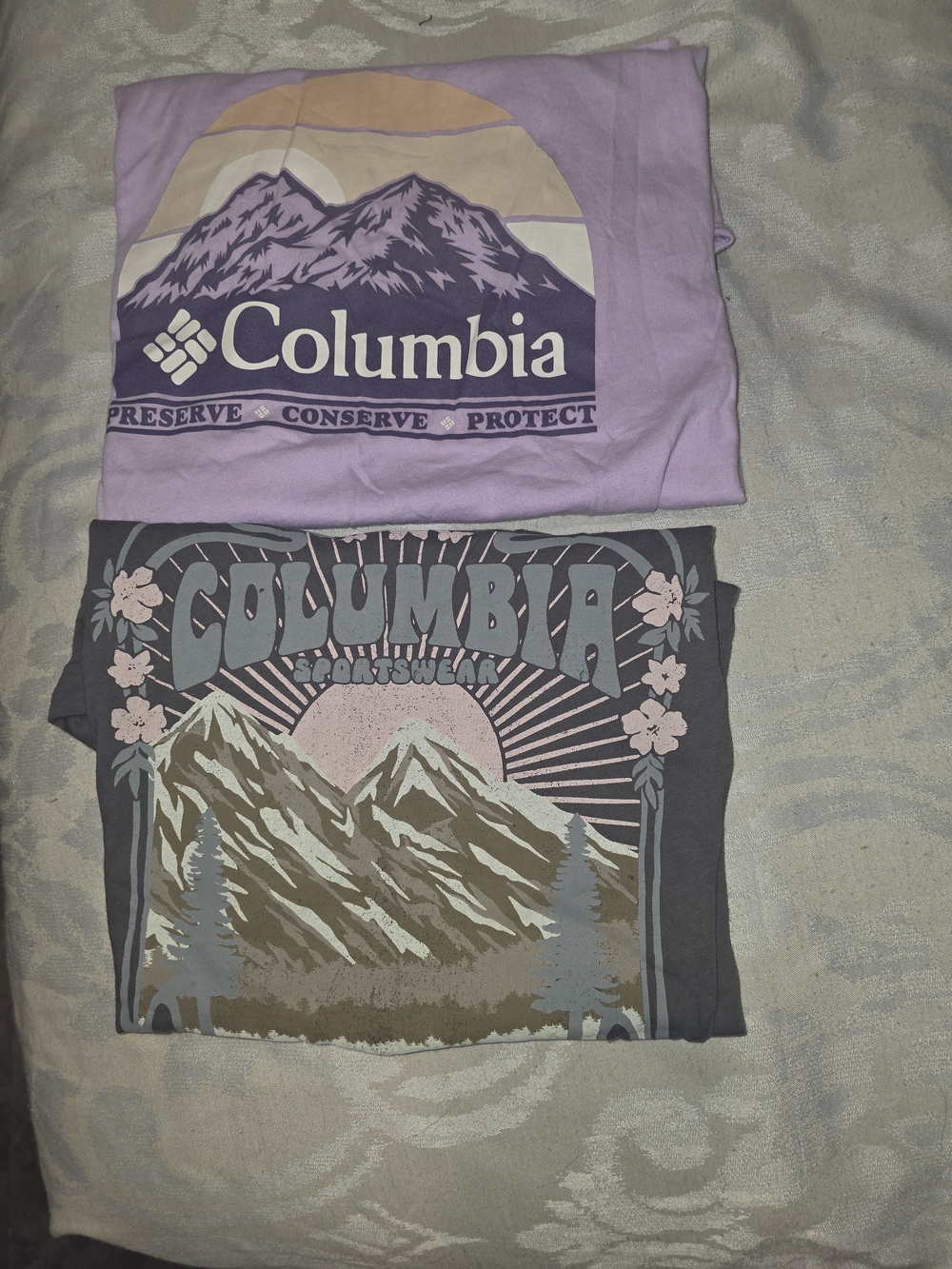 Columbia Short-Sleeve Graphic Tees in Lavender and Charcoal